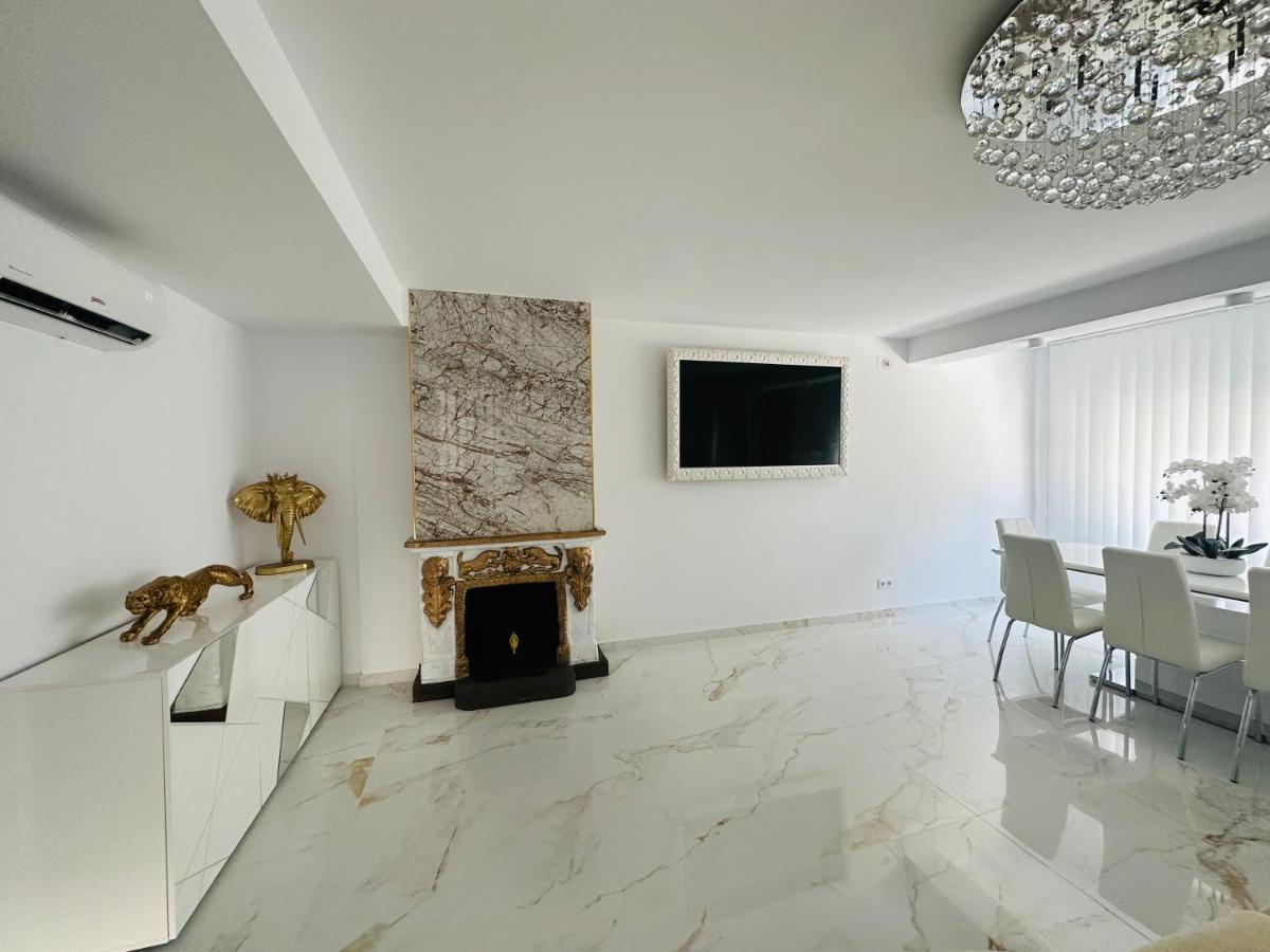 Luxury Private New 2023 Mirelle Dom wakacyjny Torrevieja
